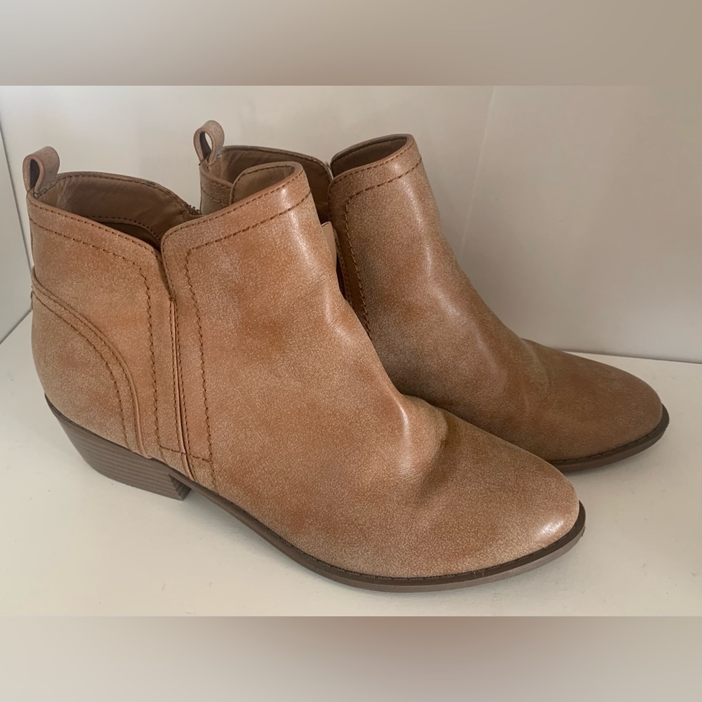 G by Guess ankle bootie Womens 8